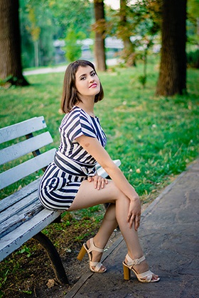 008025-anna-02.jpg
